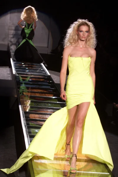 Look 28